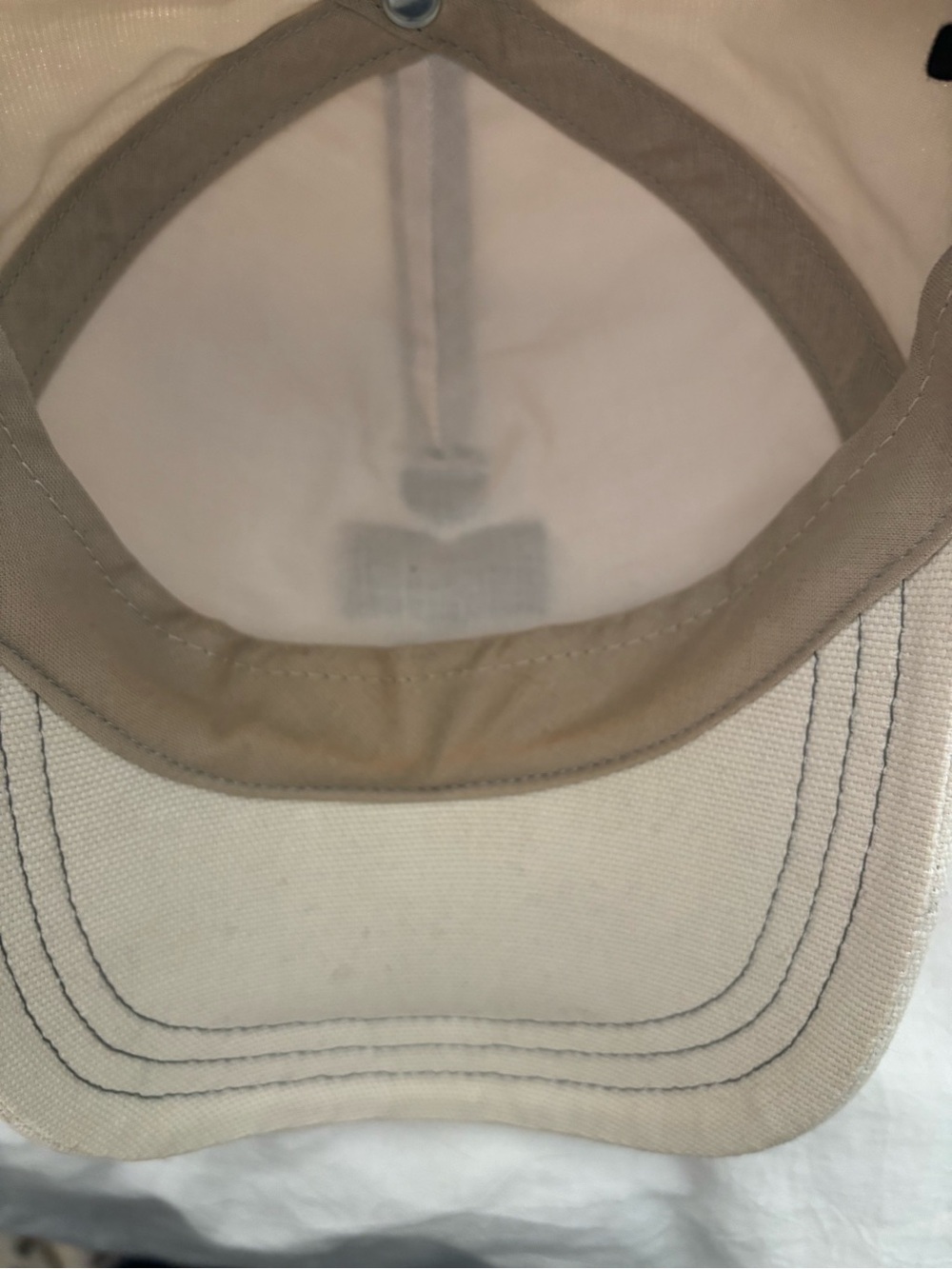Isabel Marant Off-White Cotton Baseball Cap with Gray Logo Tag - Picture 3 of 4
